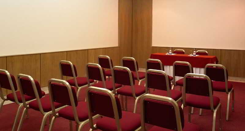 Hotel Nh Campo Grande Lissabon